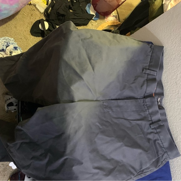 Men’s dockers 36 X 34 - Picture 2 of 4